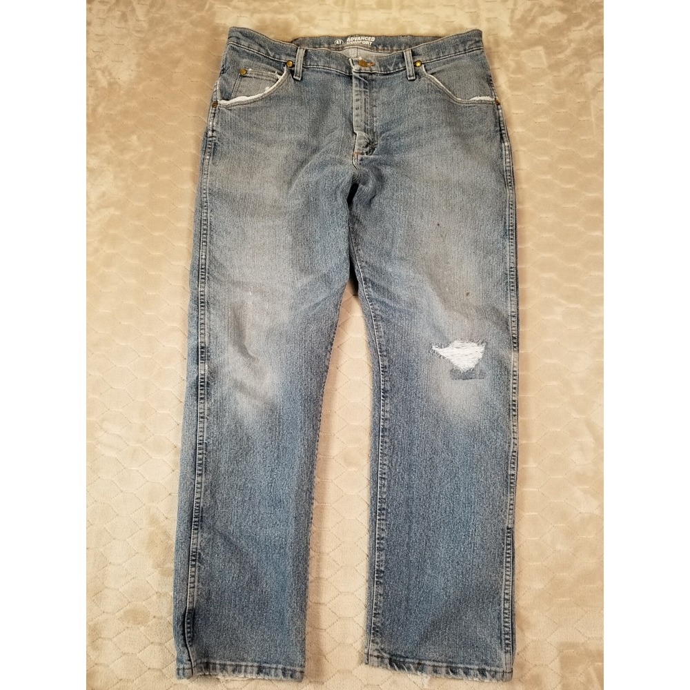 Wrangler Mens Premium Performance Advanced Comfort Jean 36x30 47MACMT Distressed